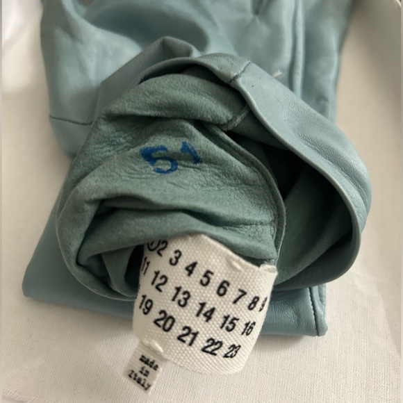 Maison Margiela - Four Stitches Gloves (Blue) - Picture 7 of 10